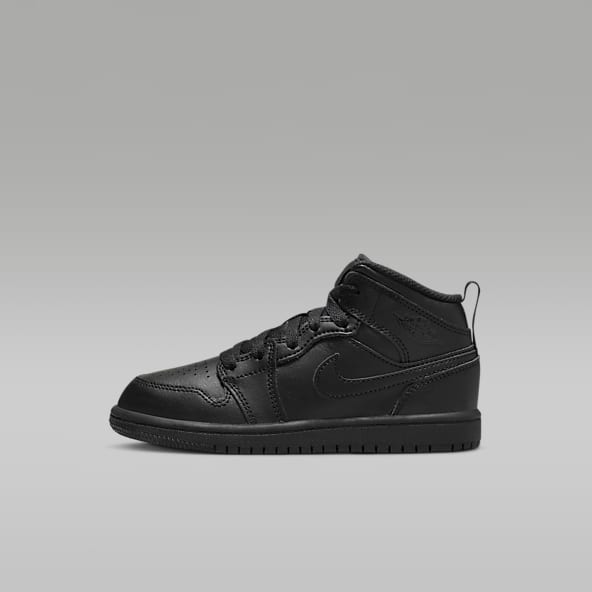 Black jordan tennis shoes discount